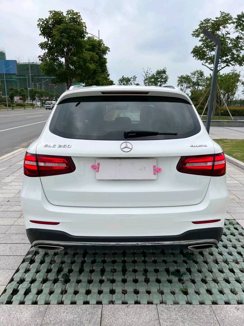 徐州17年奔驰GLC9