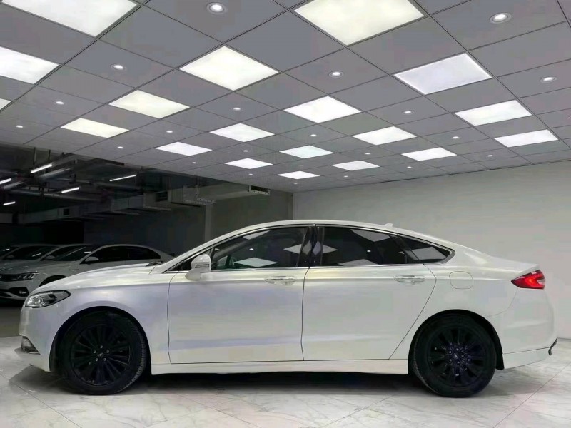 成都17年福特蒙迪欧3