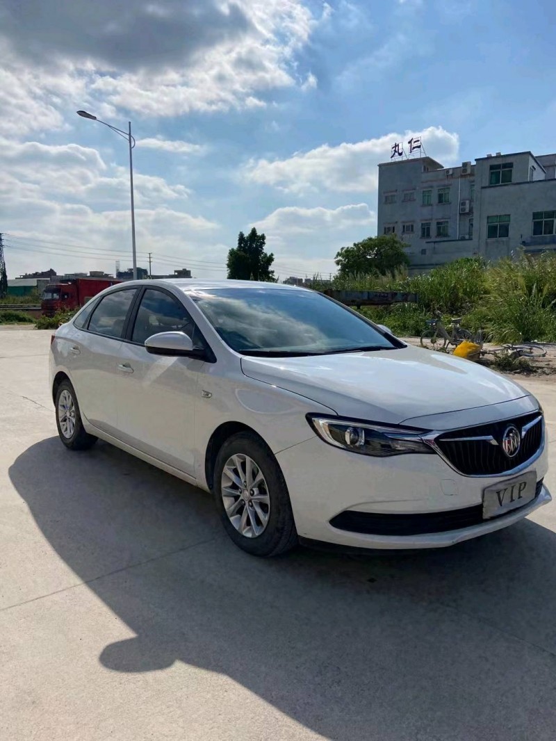 东莞19年别克英朗3