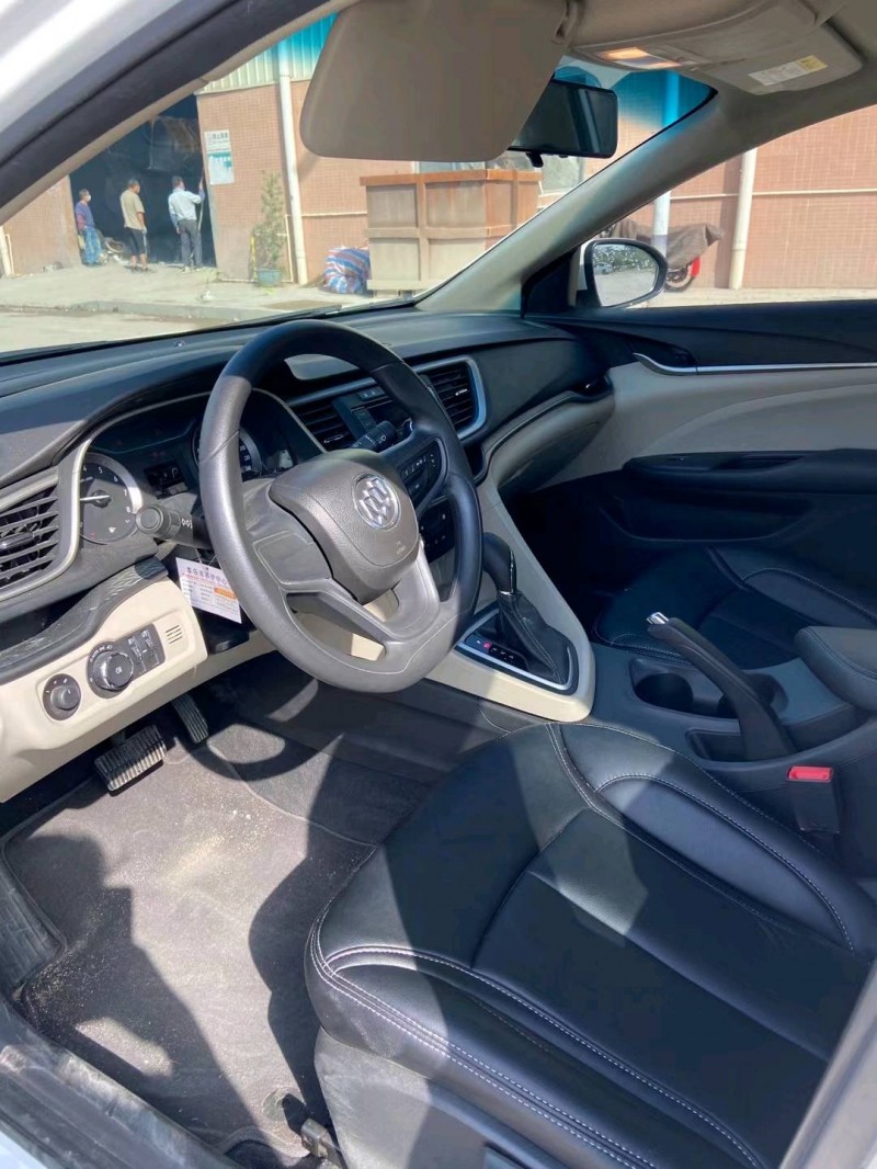 东莞19年别克英朗4