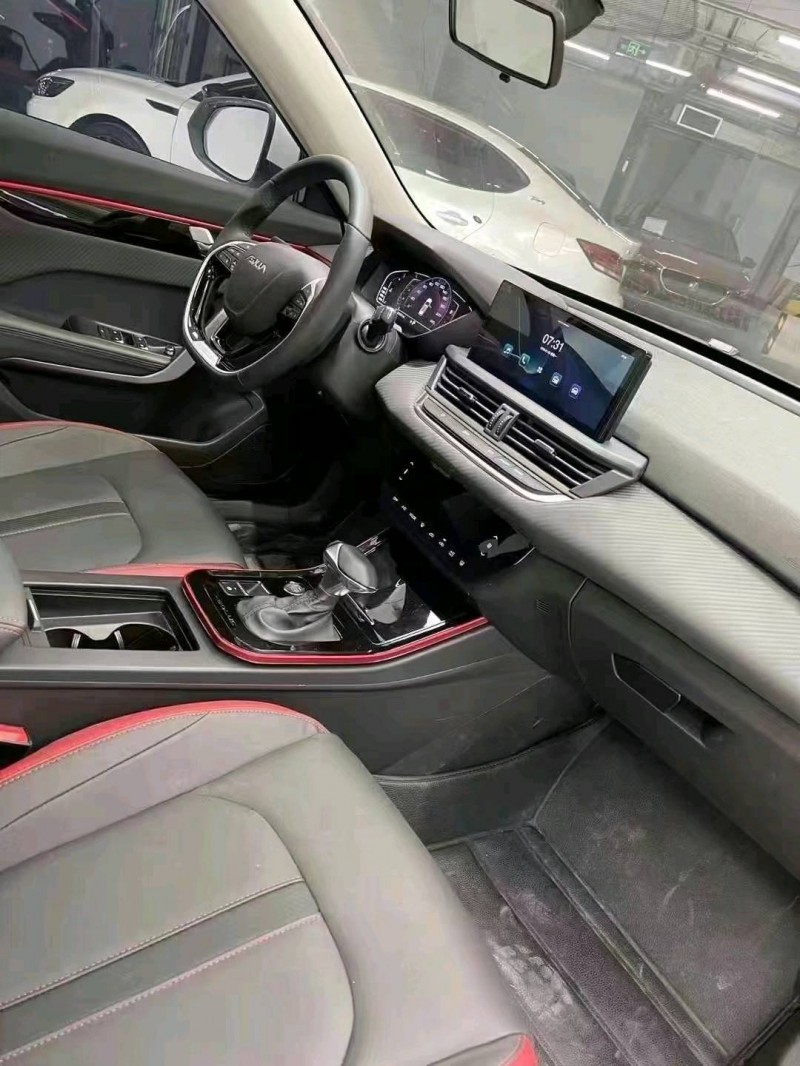 成都21年东风奕炫8