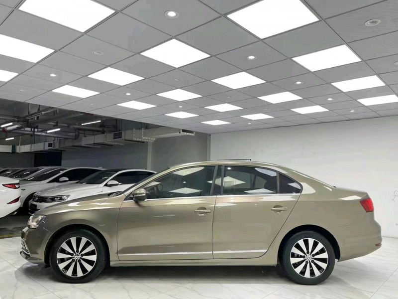 成都18年大众速腾3