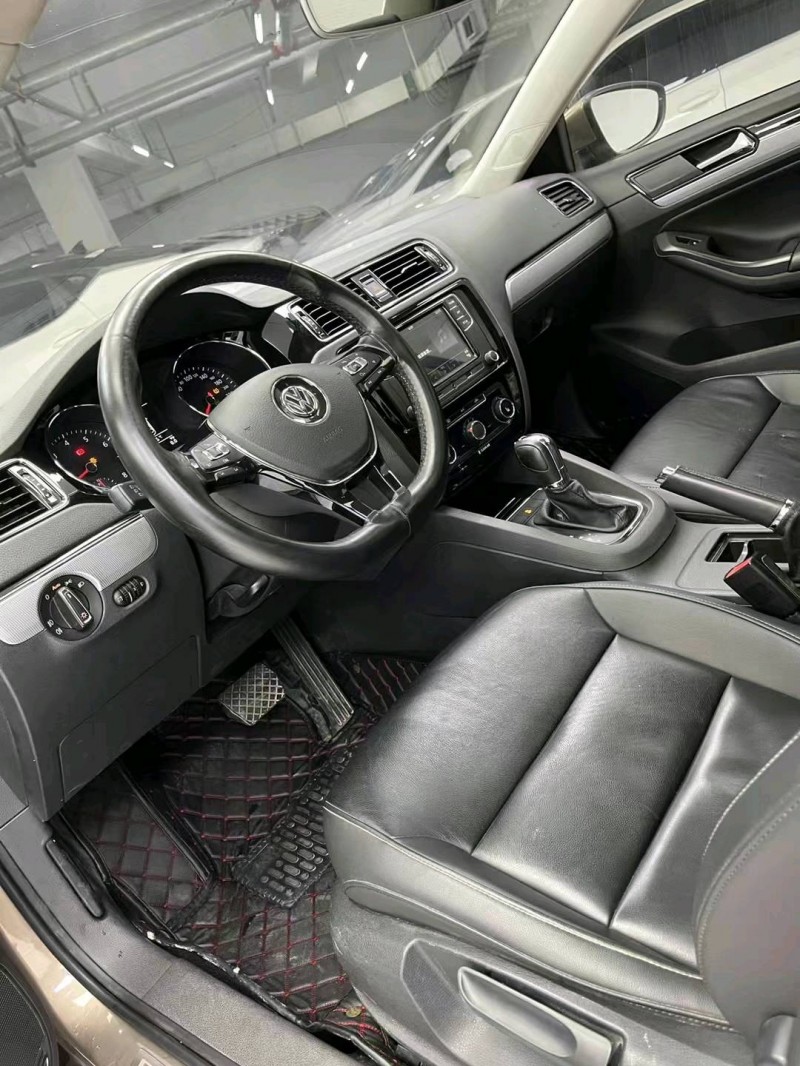 成都18年大众速腾6