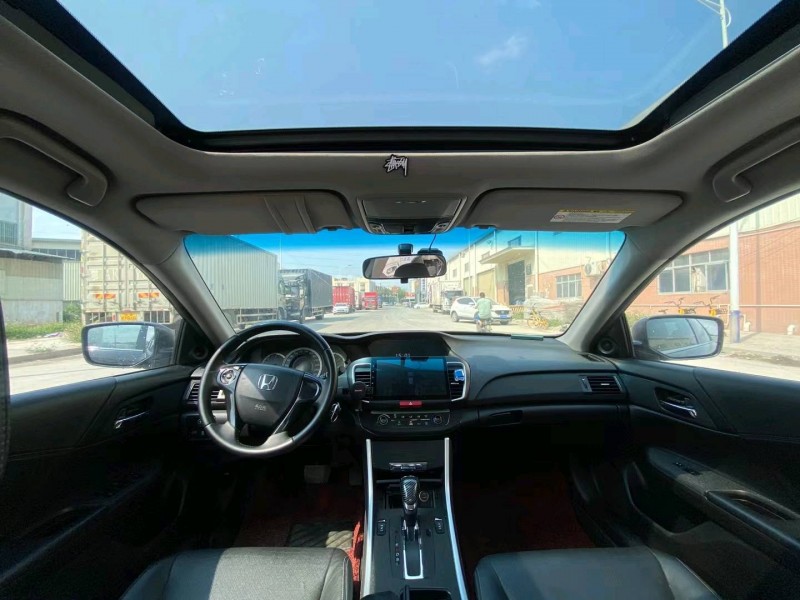 东莞16年本田雅阁6