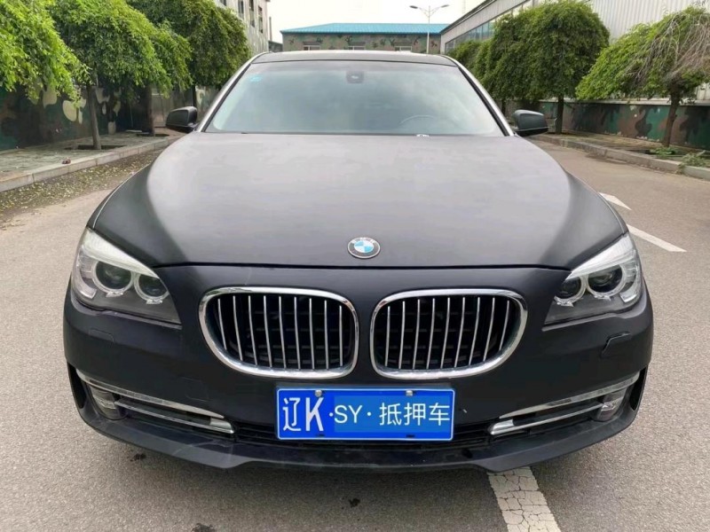 沈阳09年宝马7系1