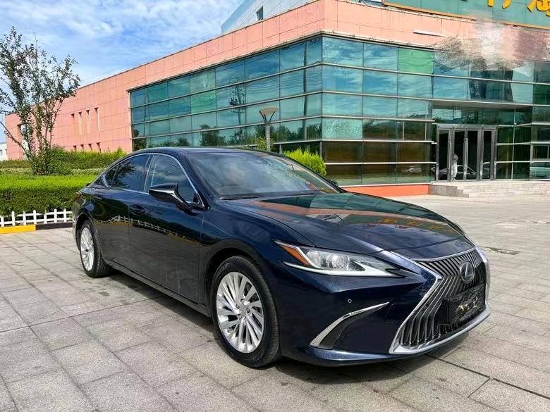 盐城21年雷克萨斯ES2