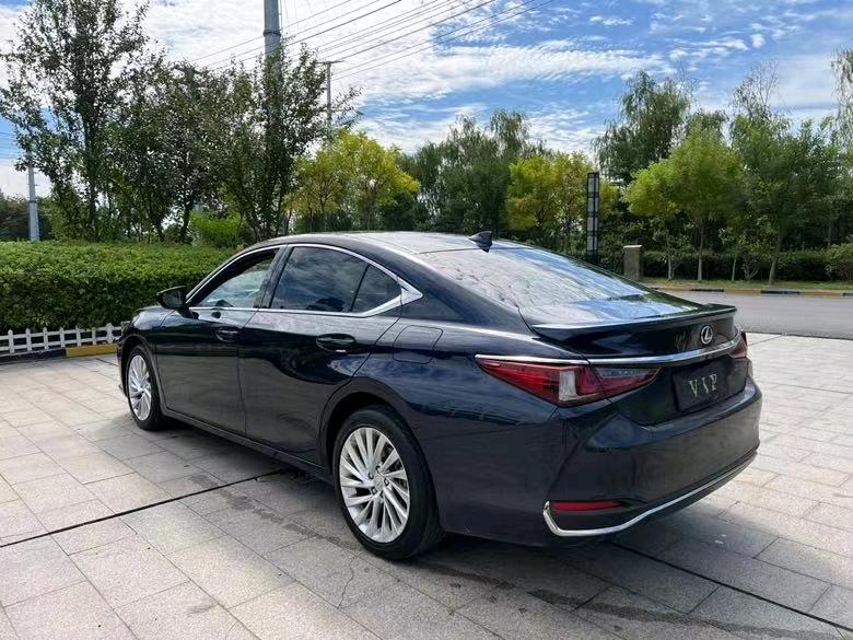 盐城21年雷克萨斯ES9