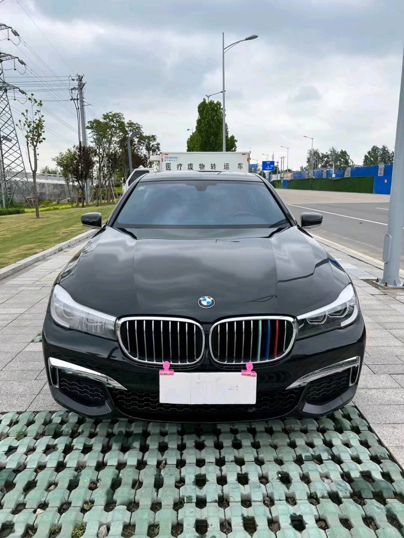 徐州17年宝马7系8