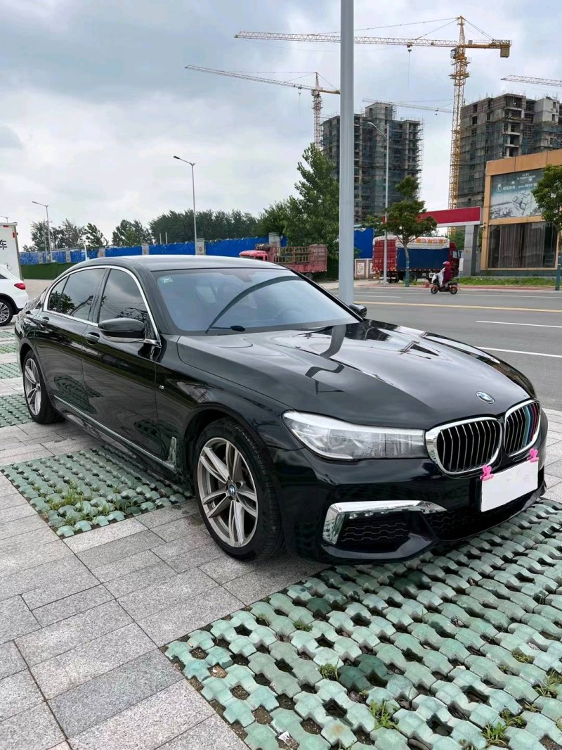 徐州17年宝马7系7