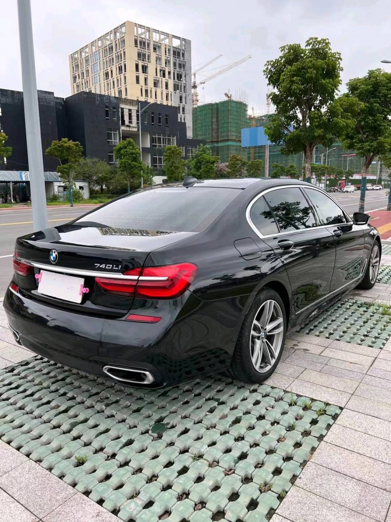 徐州17年宝马7系2