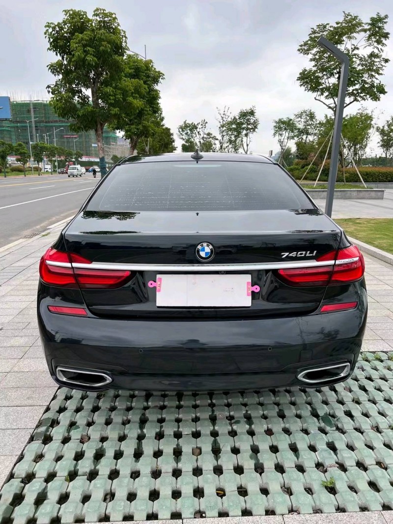 徐州17年宝马7系1