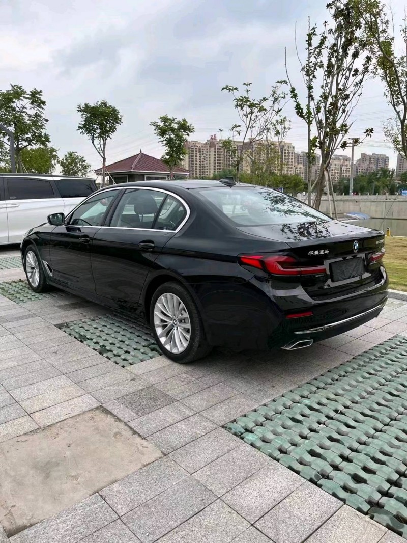 徐州22年宝马5系4