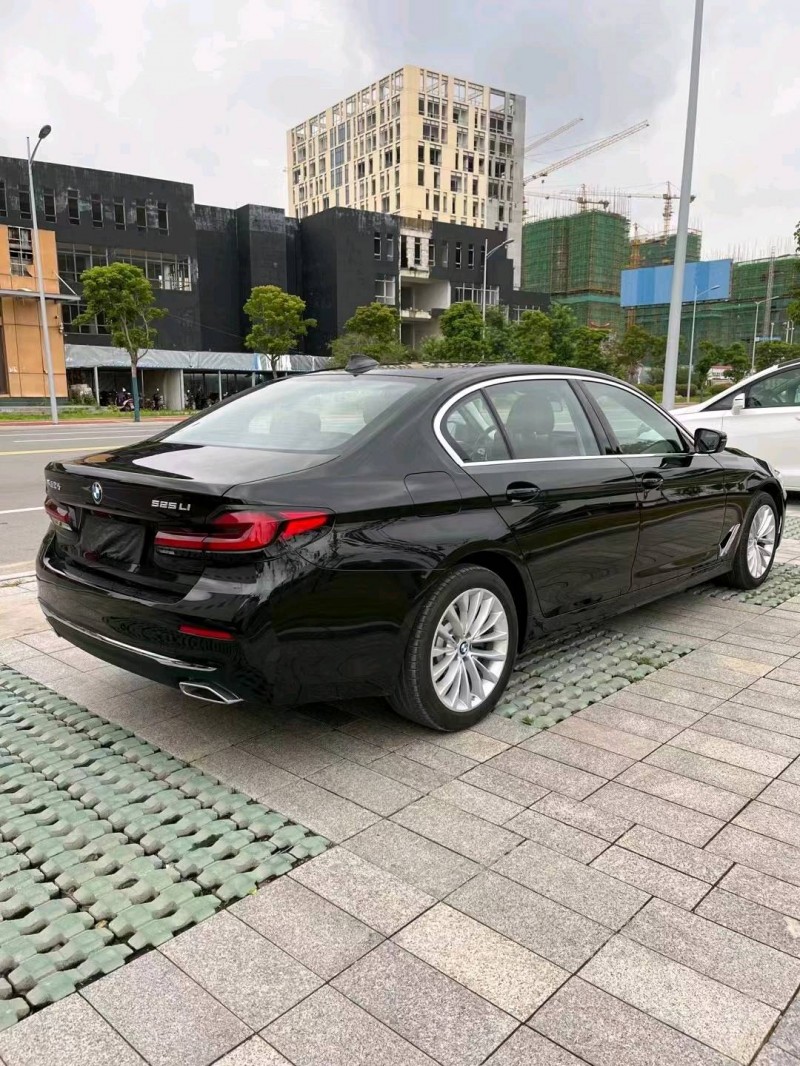 徐州22年宝马5系8
