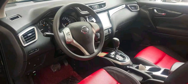 保定17年日产逍客7