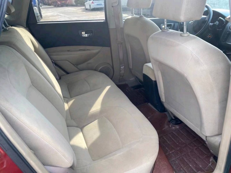 保定14年日产逍客6