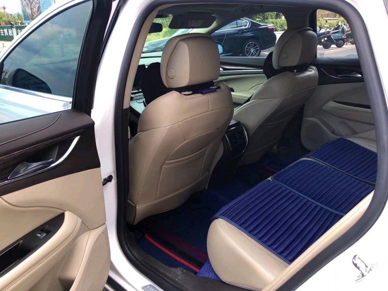 宜春16年别克君越4