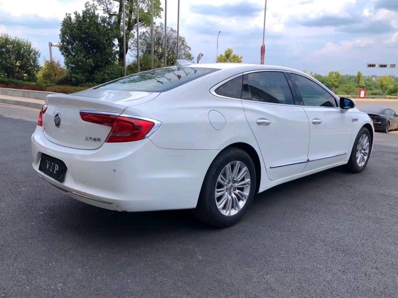 宜春16年别克君越6