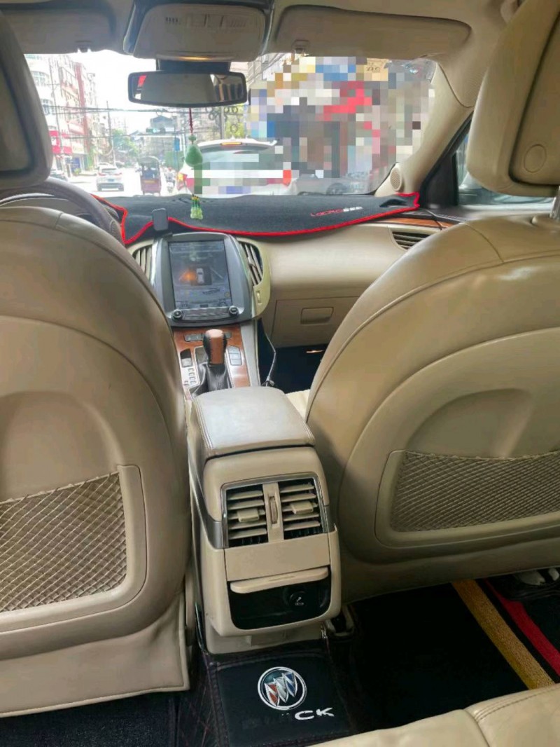 宜春12年别克君越6