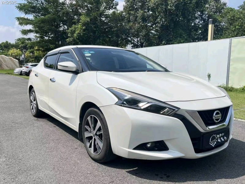 保定18年日产蓝鸟3