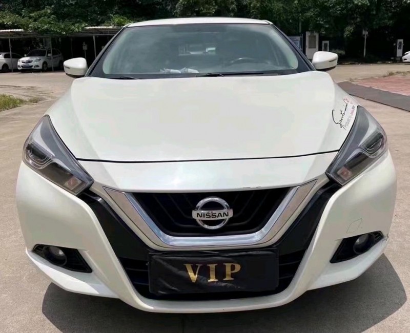 保定17年日产蓝鸟8