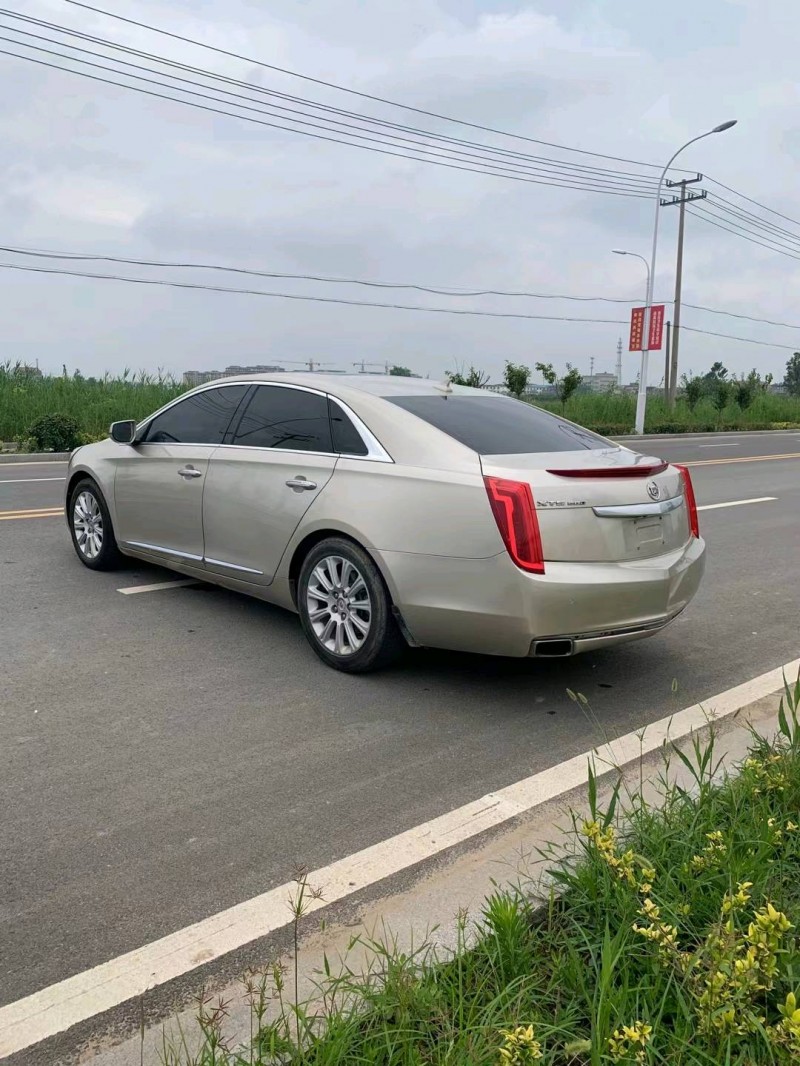 徐州13年凯迪拉克XTS7