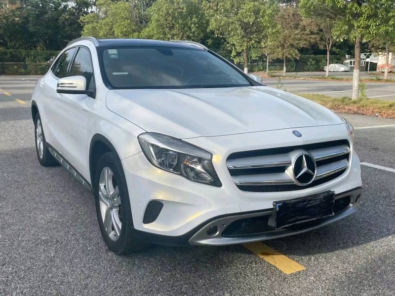 北京15年奔驰GLA8