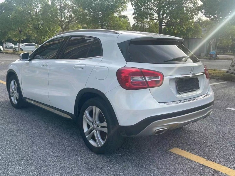 北京15年奔驰GLA1