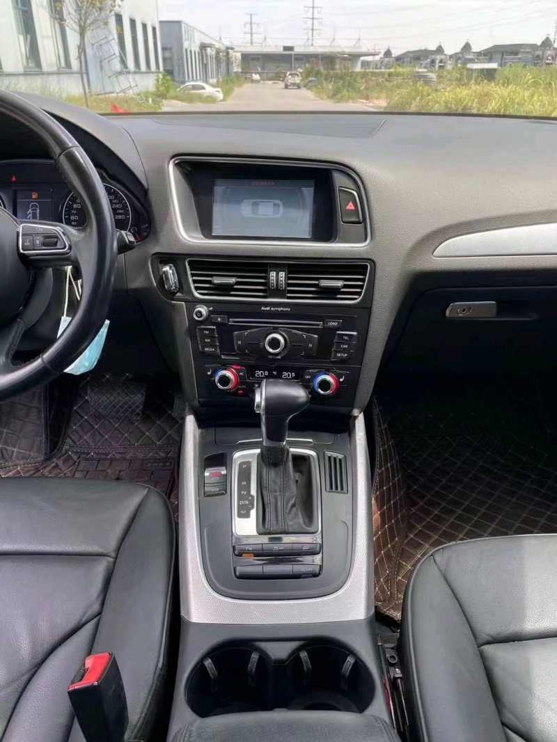 宜昌14年奥迪Q55