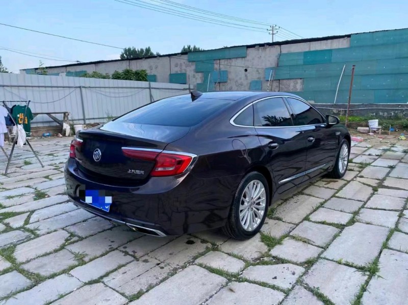 邢台17年别克君越4