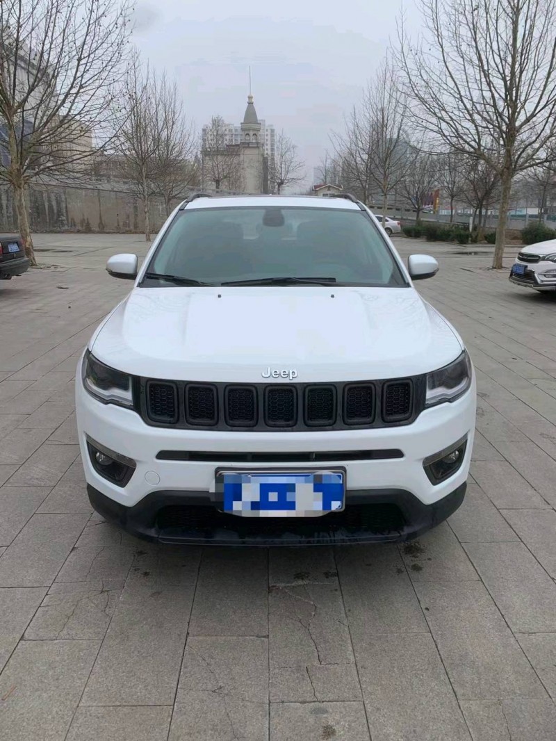 濰坊18年Jeep指南者1