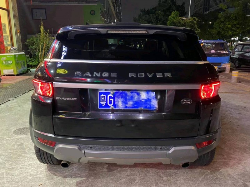 广州12年路虎极光9