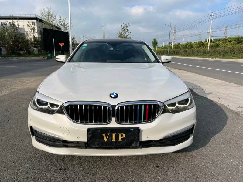 盐城17年宝马5系9