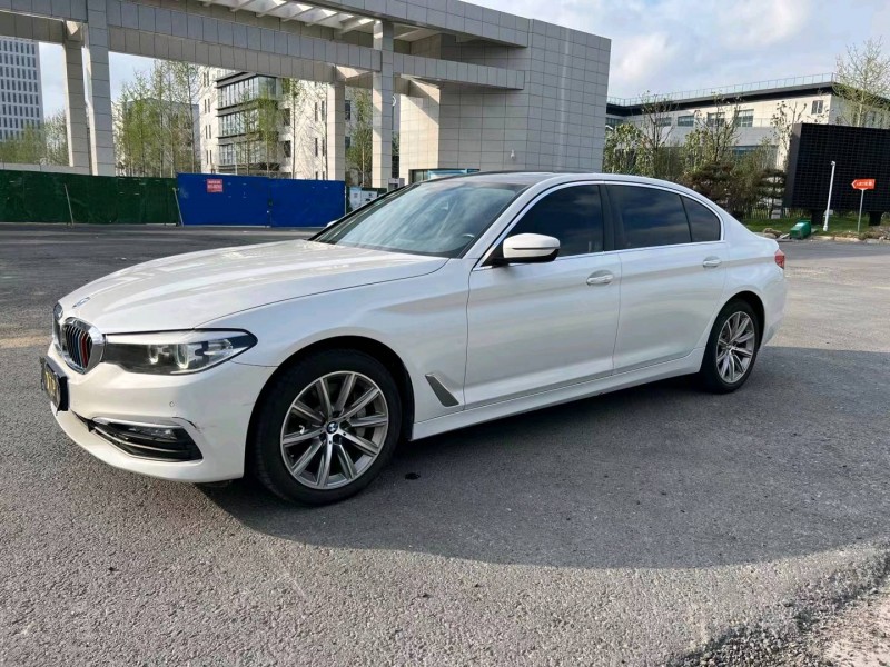 盐城17年宝马5系8