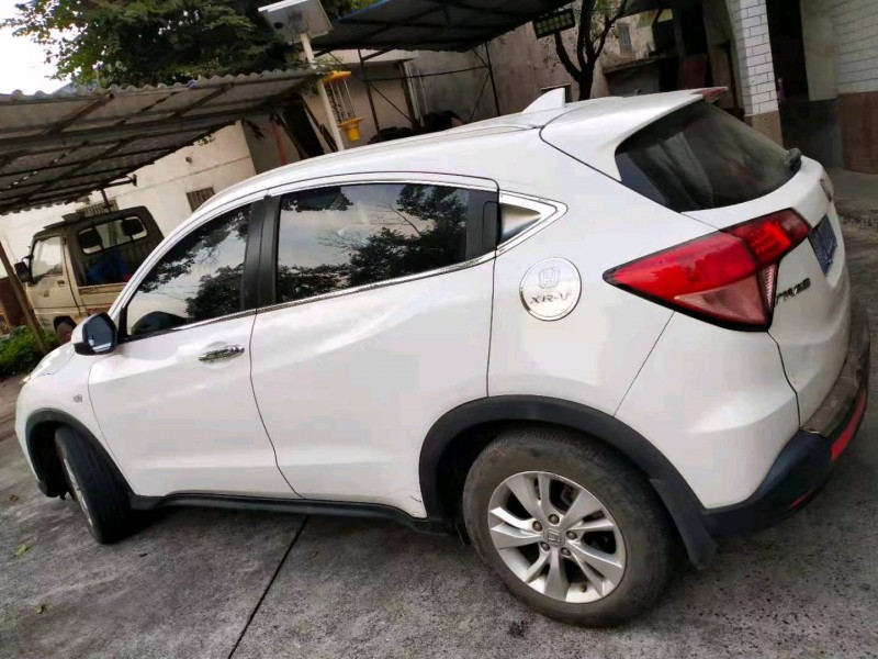 宜春15年本田缤智3