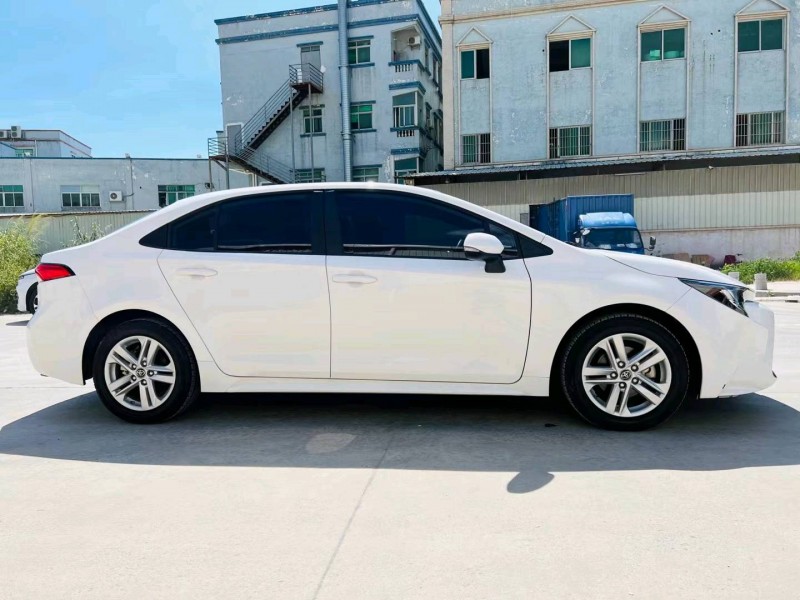 东莞21年丰田雷凌7