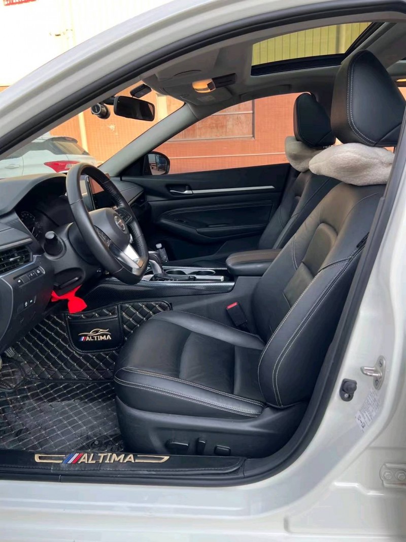 东莞20年日产天籁5