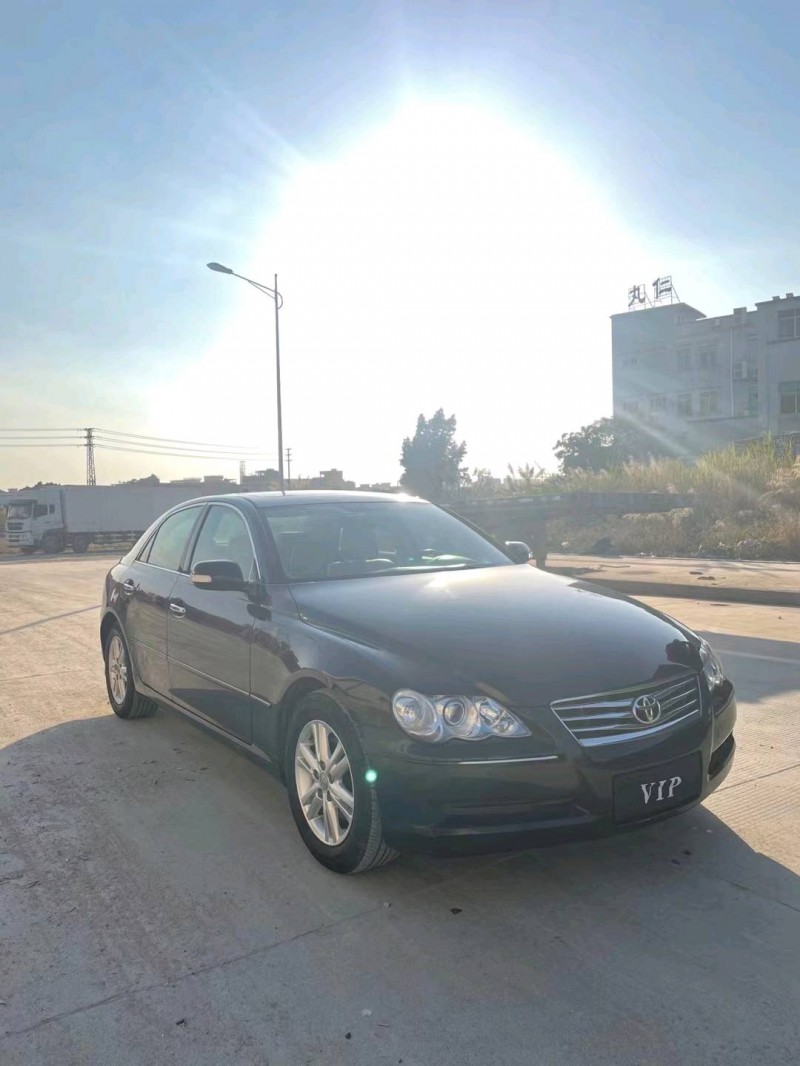东莞09年丰田锐志2