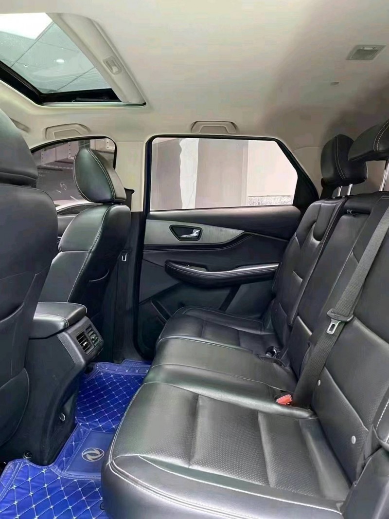 成都18年东风风光7