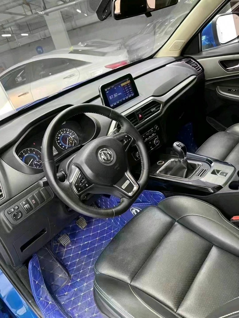 成都18年东风风光6