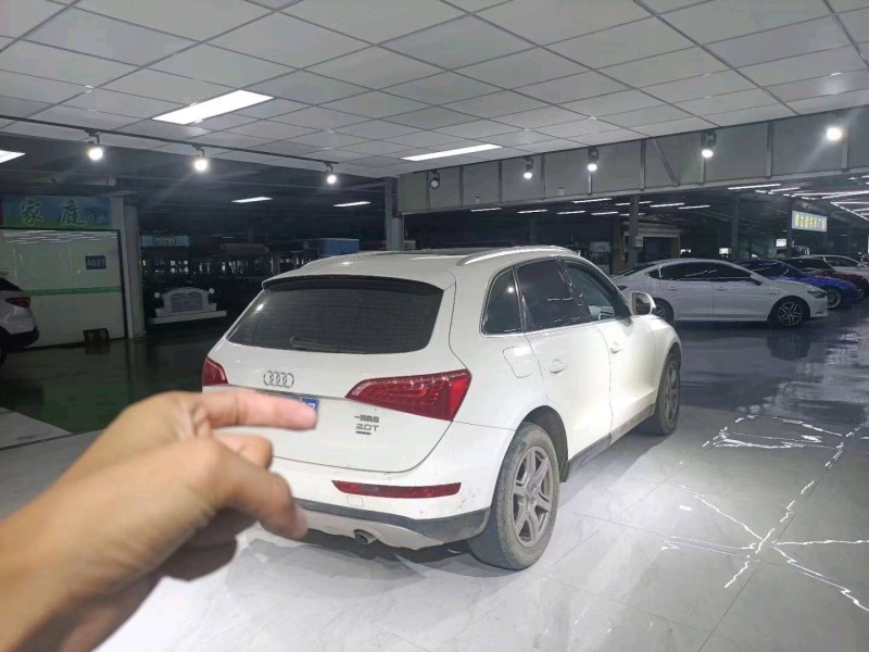 东营11年奥迪Q58