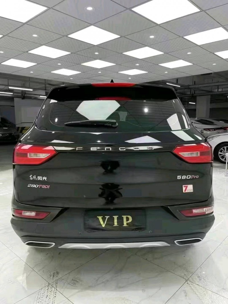 成都19年东风风光5