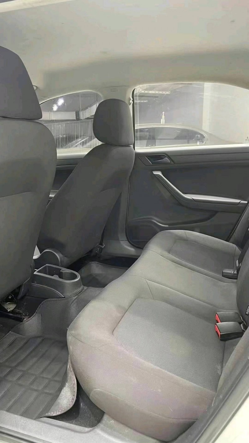 成都16年大众捷达6