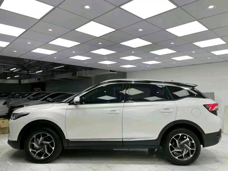 成都21年东风AX7pro3