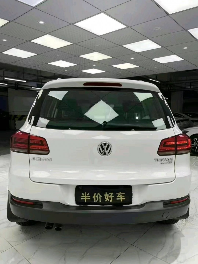 成都16年大众途观5