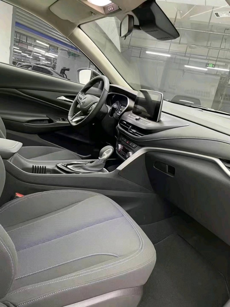 成都22年别克昂科拉6