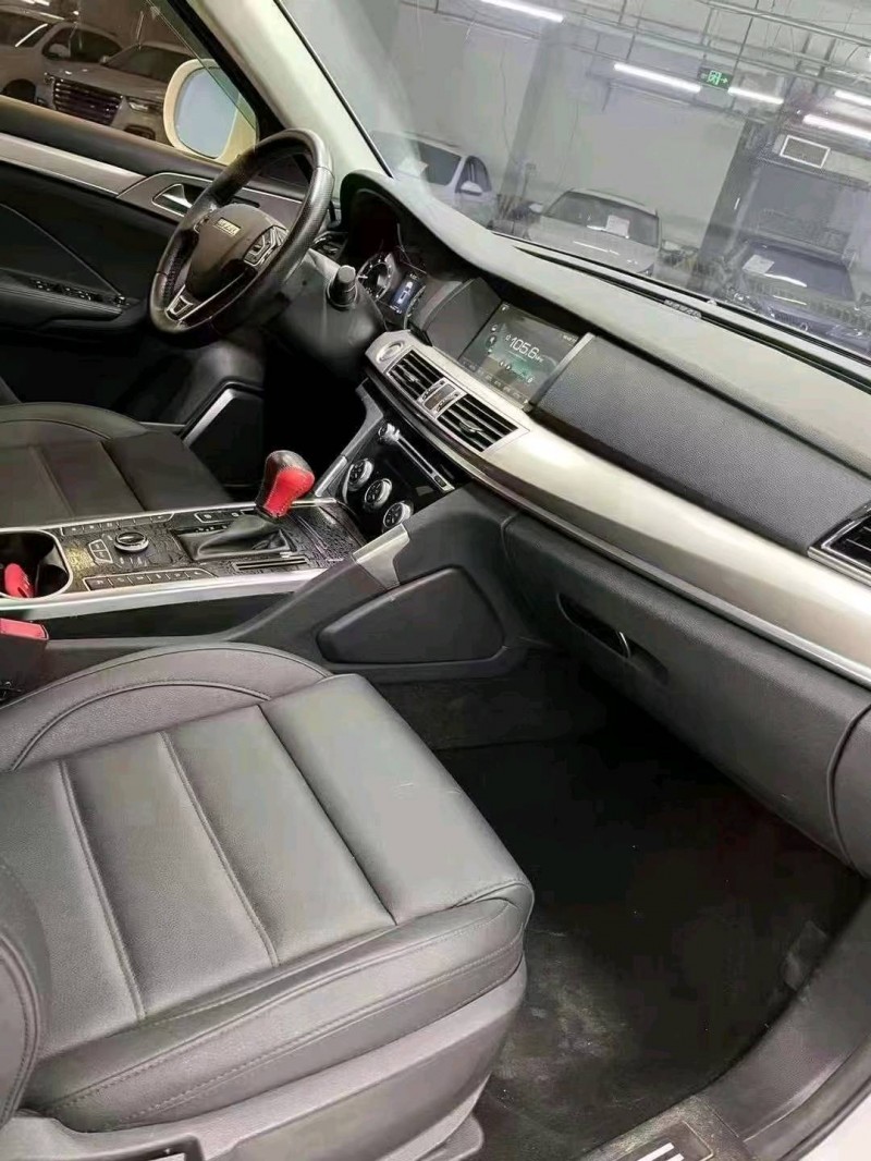 成都17年哈弗H78