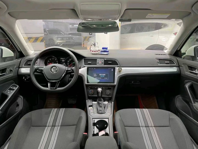 成都17年大众凌渡9