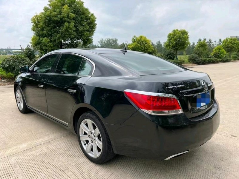 盐城10年别克君越5