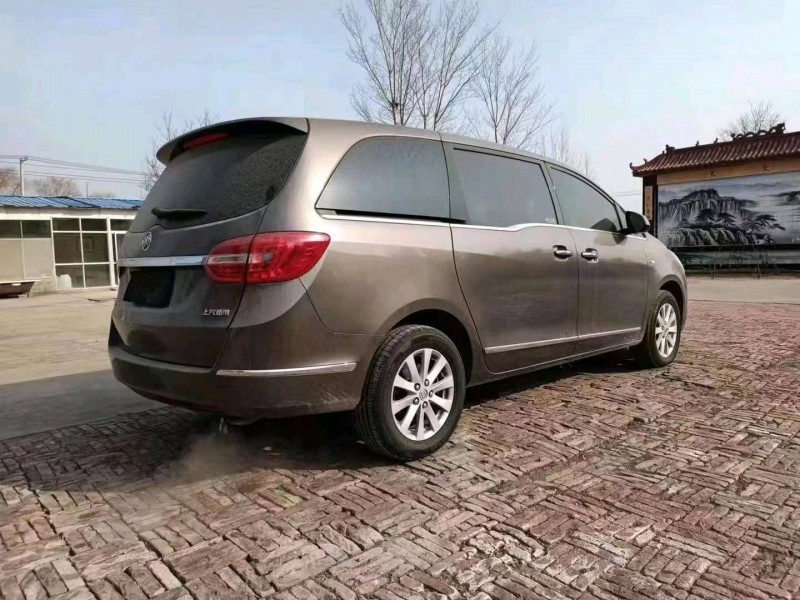 东营17年别克GL88