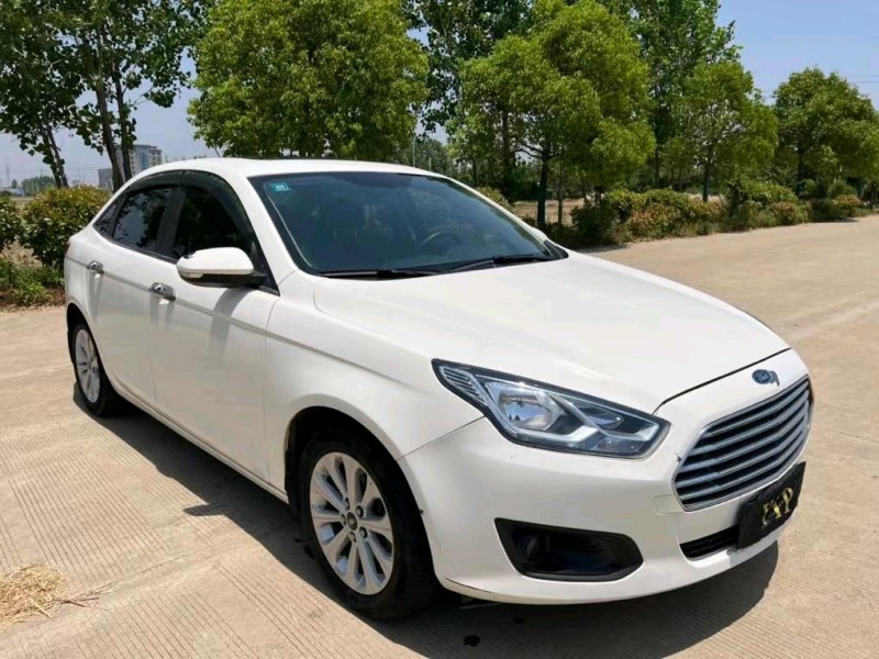 盐城17年福特福睿斯2